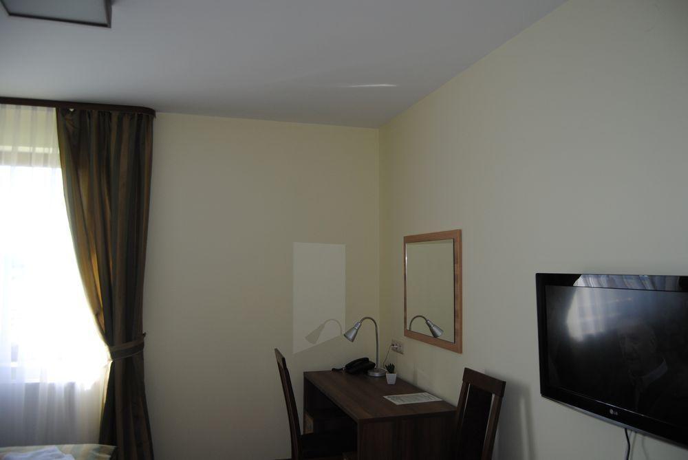 Hotel Magnolia Tychy Dış mekan fotoğraf